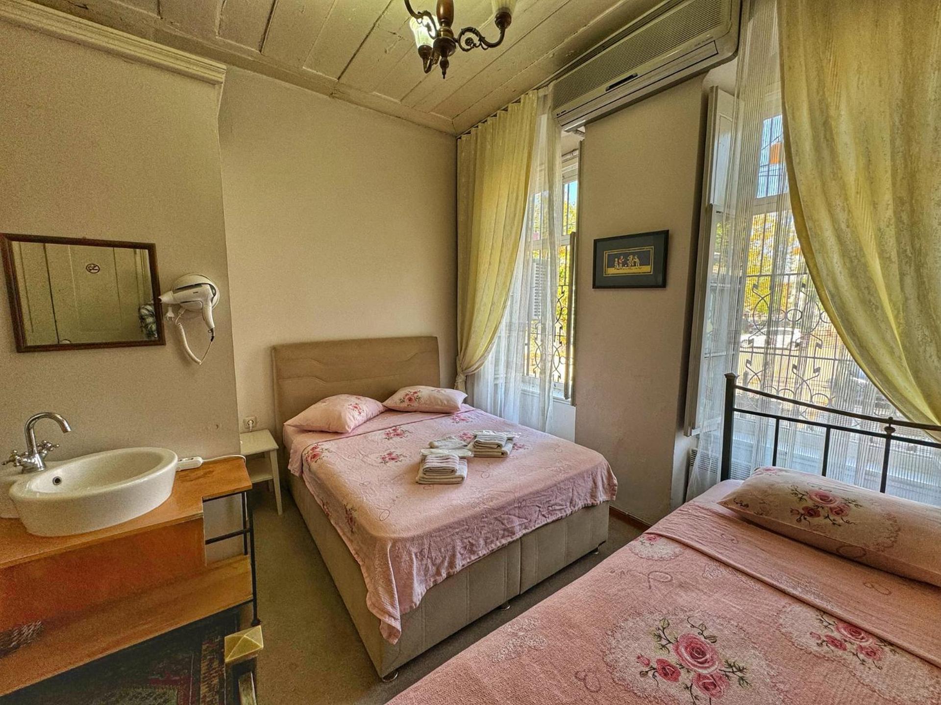 Eolya Konuk Evi Hotel Ayvalik Luaran gambar